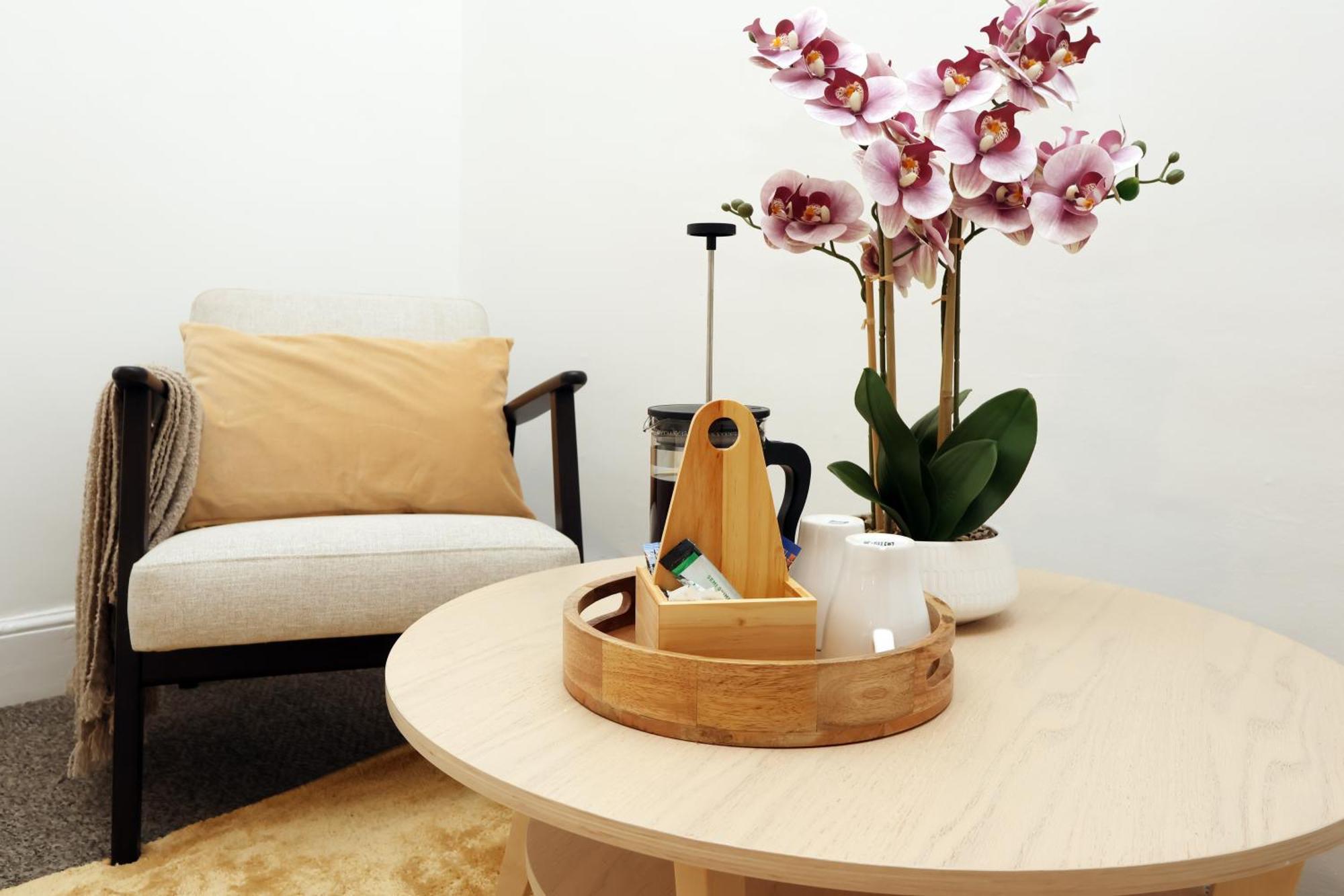 Cardiff City Guesthouse, Central Rooms, Fast Wi-Fi, On-Street Parking Buitenkant foto