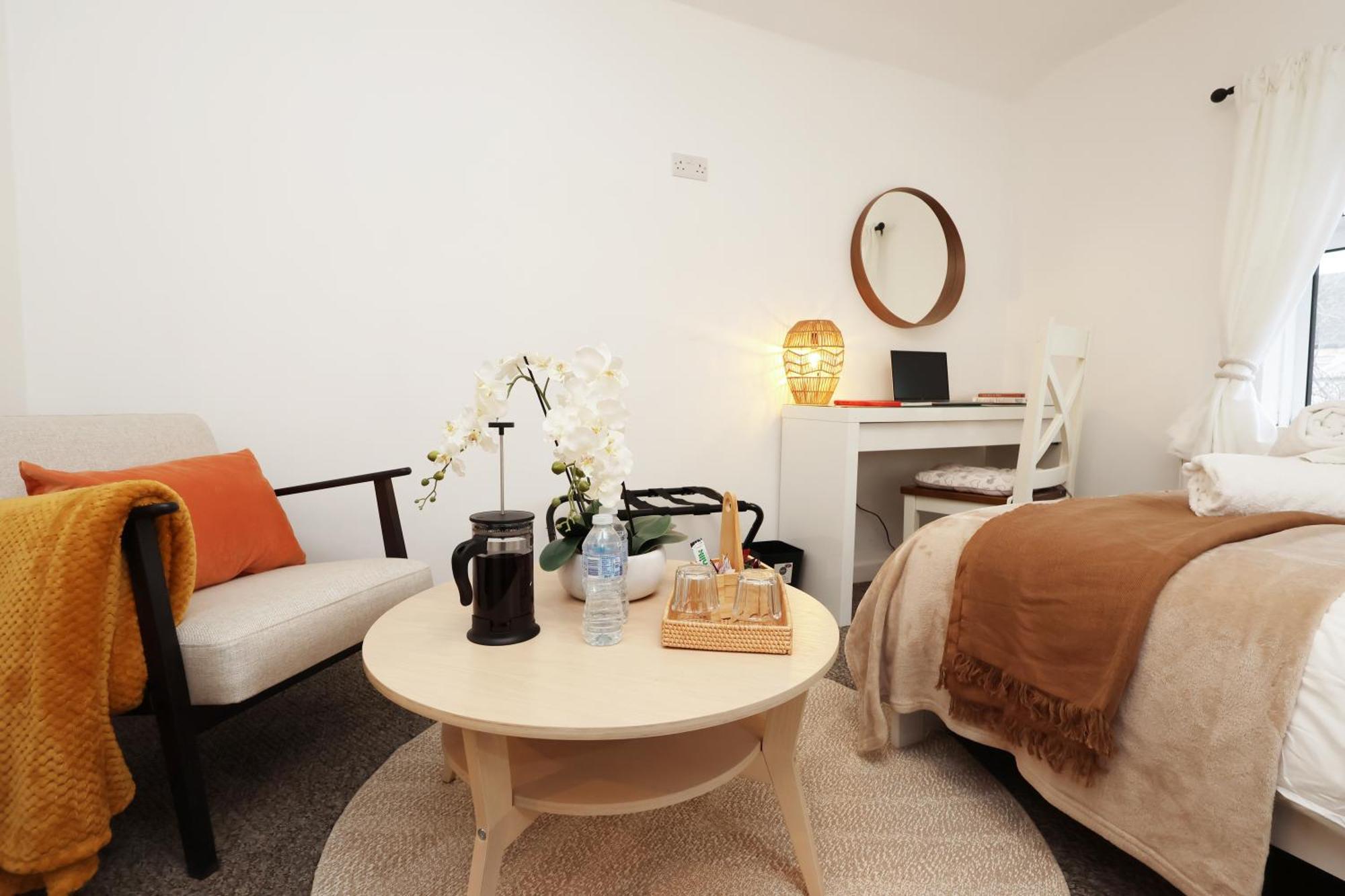 Cardiff City Guesthouse, Central Rooms, Fast Wi-Fi, On-Street Parking Buitenkant foto
