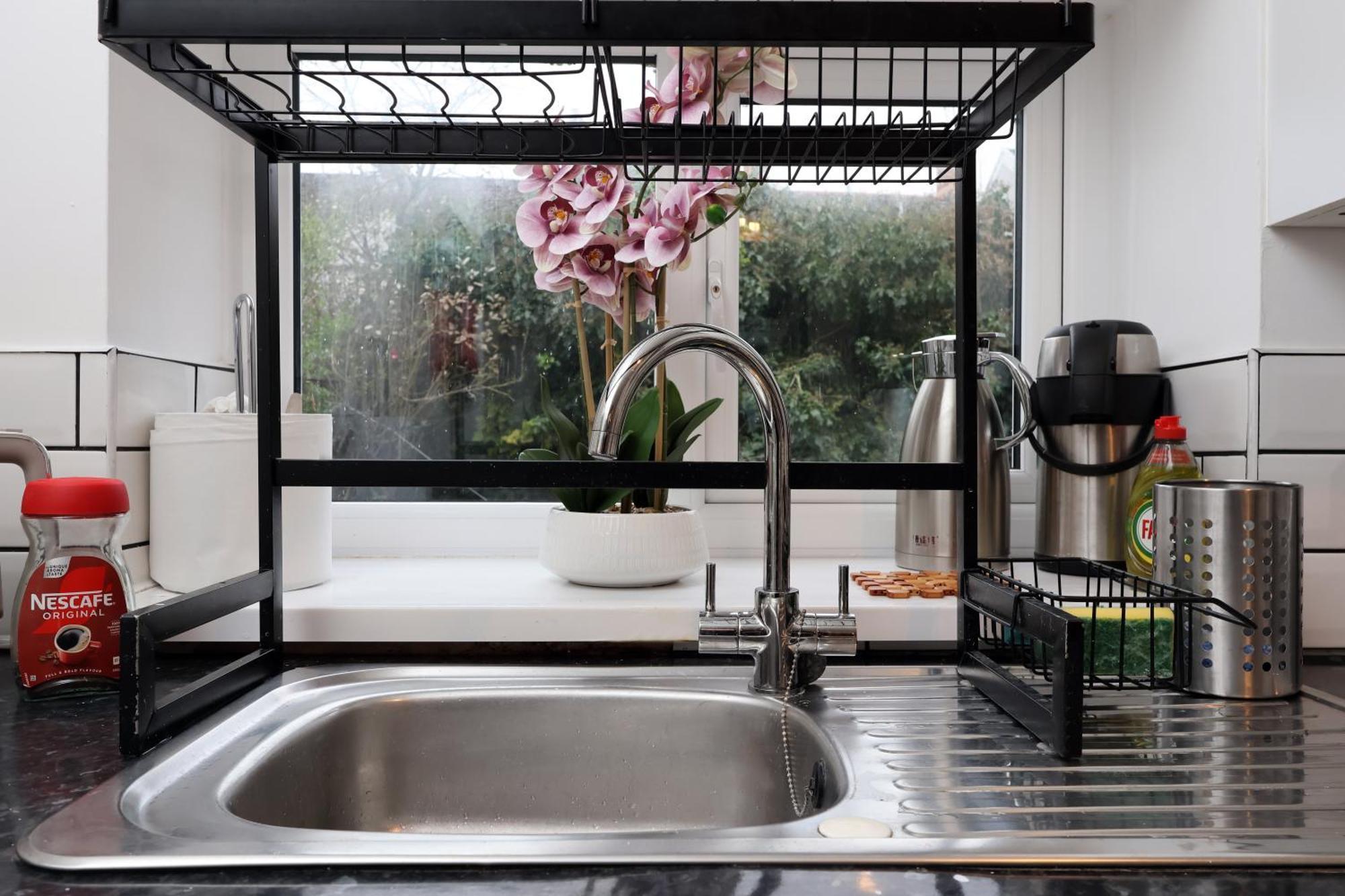 Cardiff City Guesthouse, Central Rooms, Fast Wi-Fi, On-Street Parking Buitenkant foto